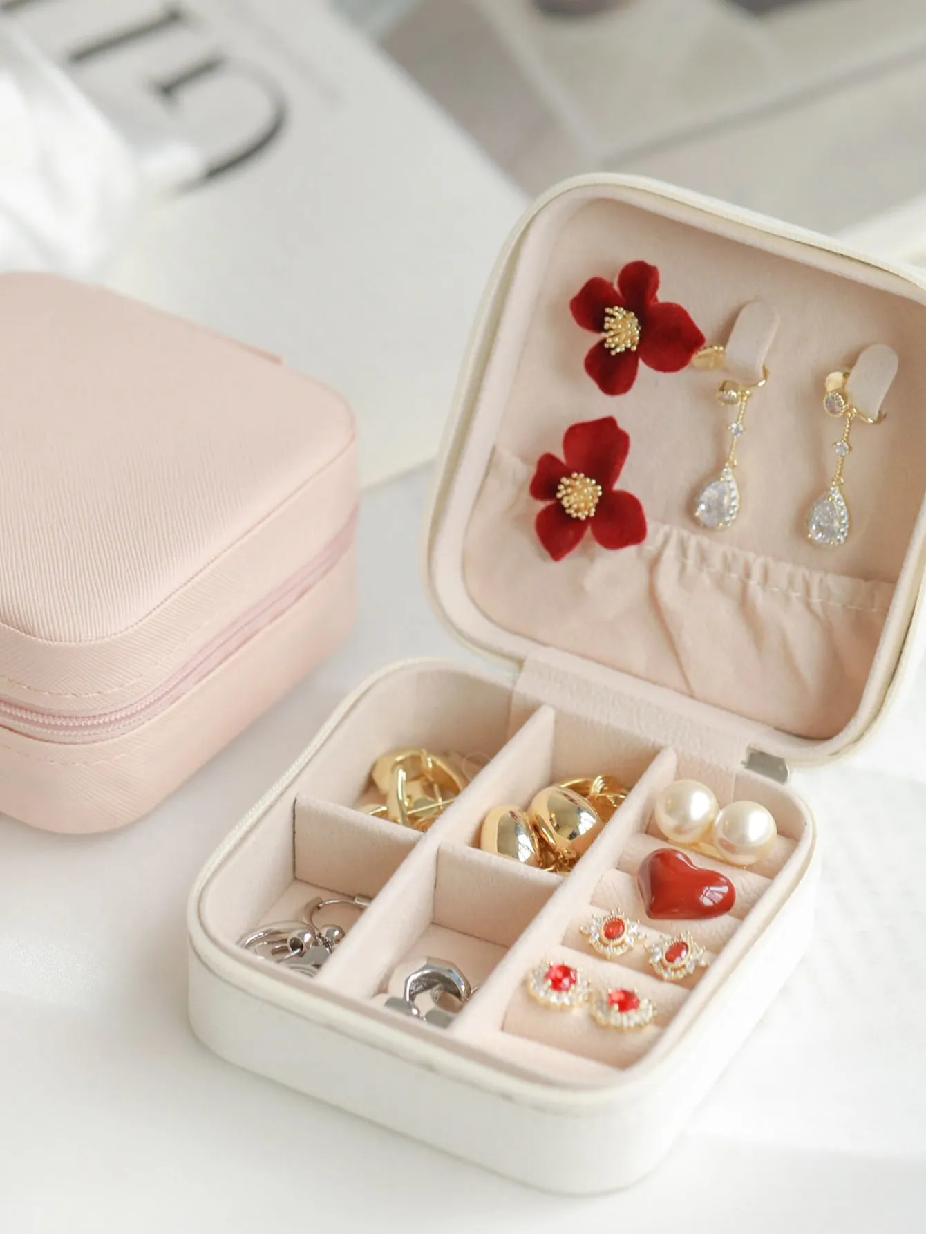 1pc Square Jewelry Storage Box, Minimalist Multi-grid Portable Earrings Storage Box For Travel