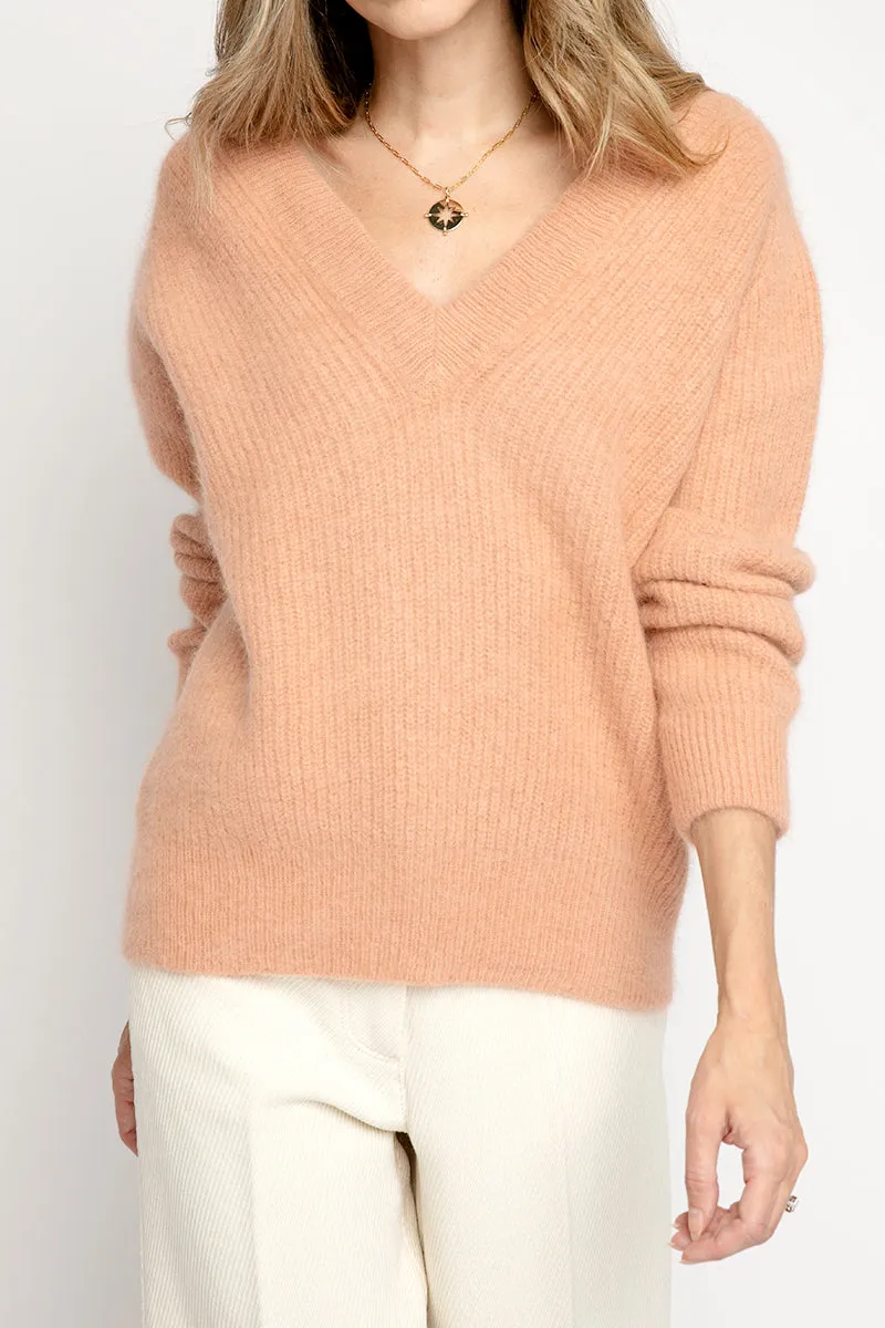 Angora V-Neck Sweater in Cammello