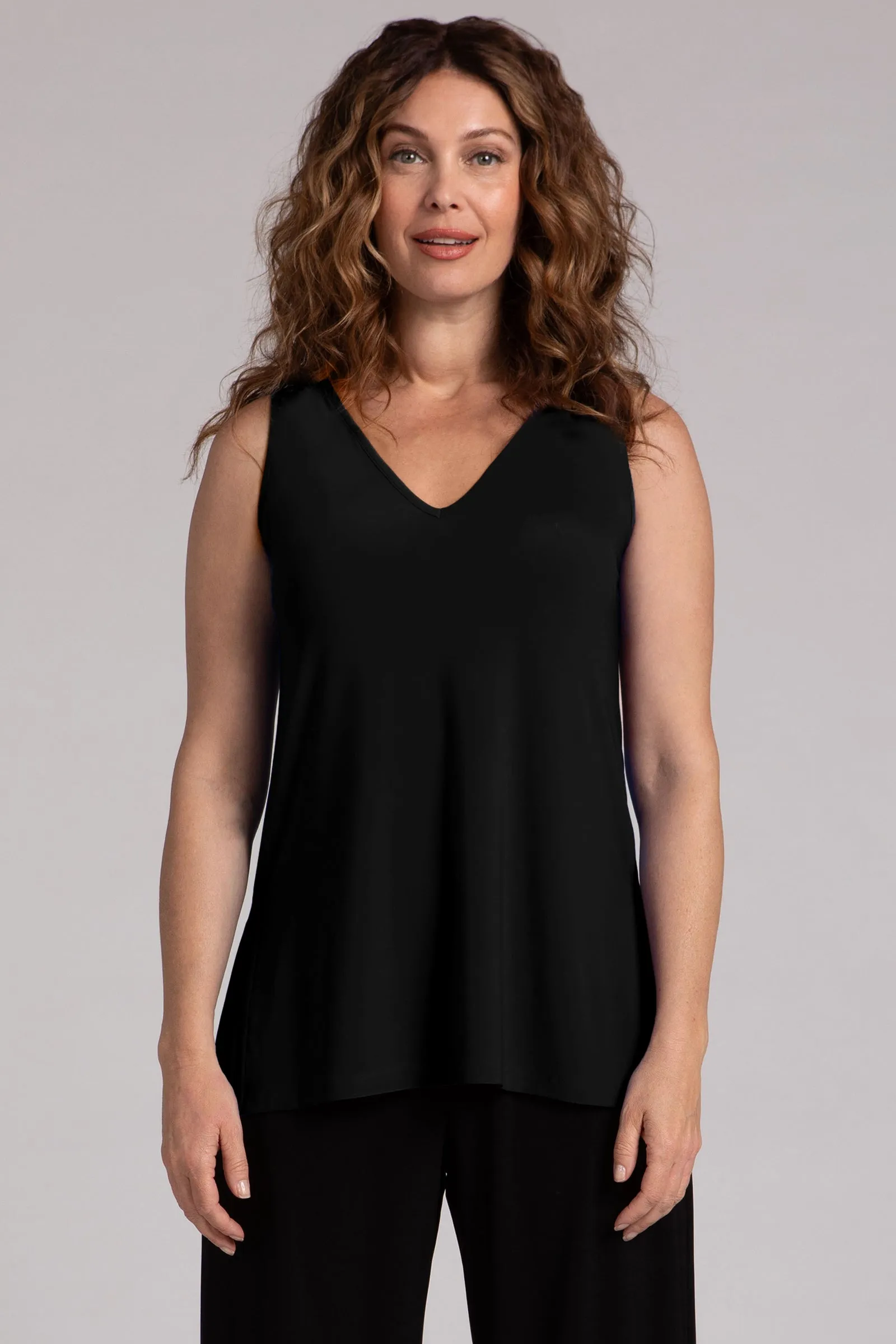 Go To V-Neck Tank Relax | Black