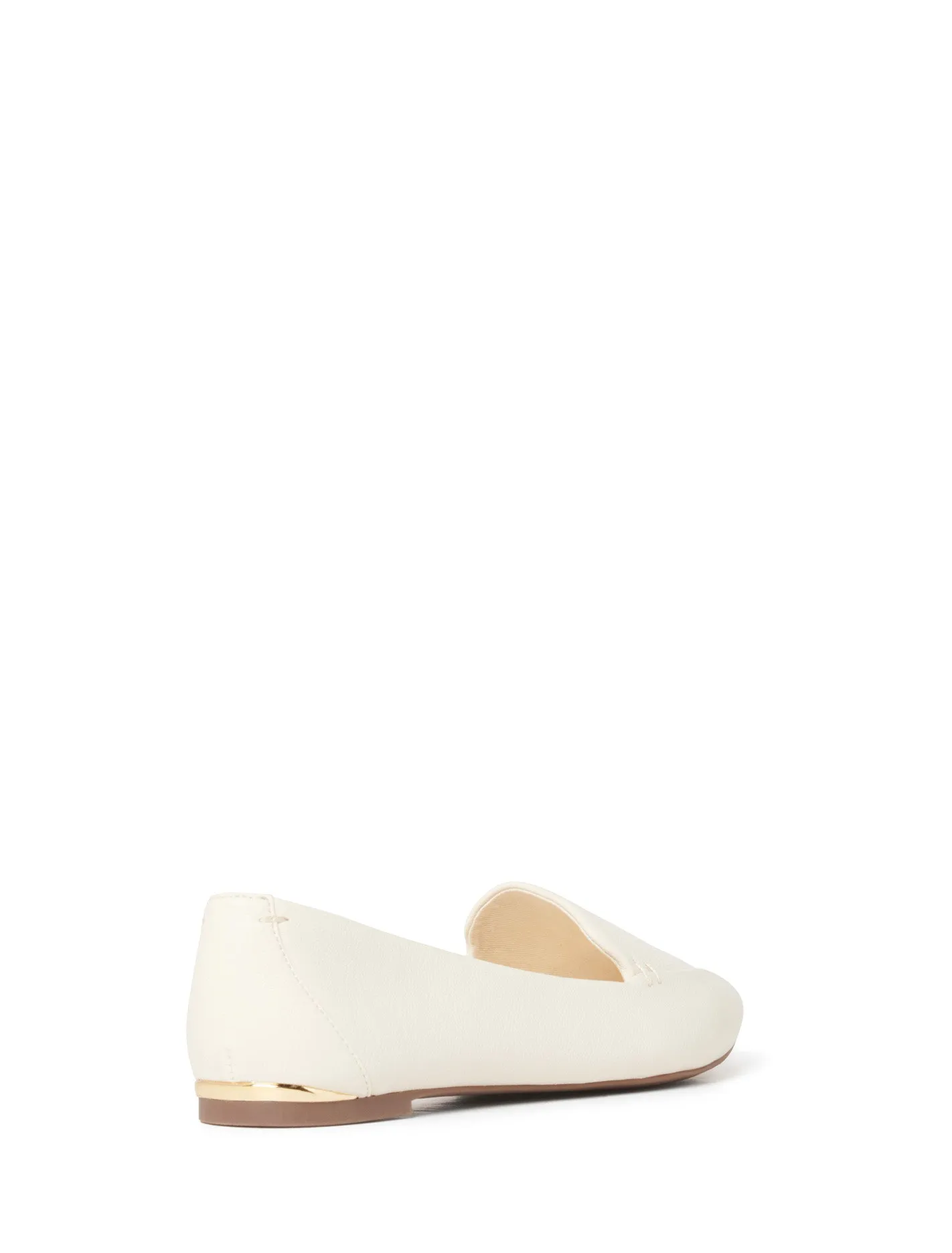 Layla Pointed Flat