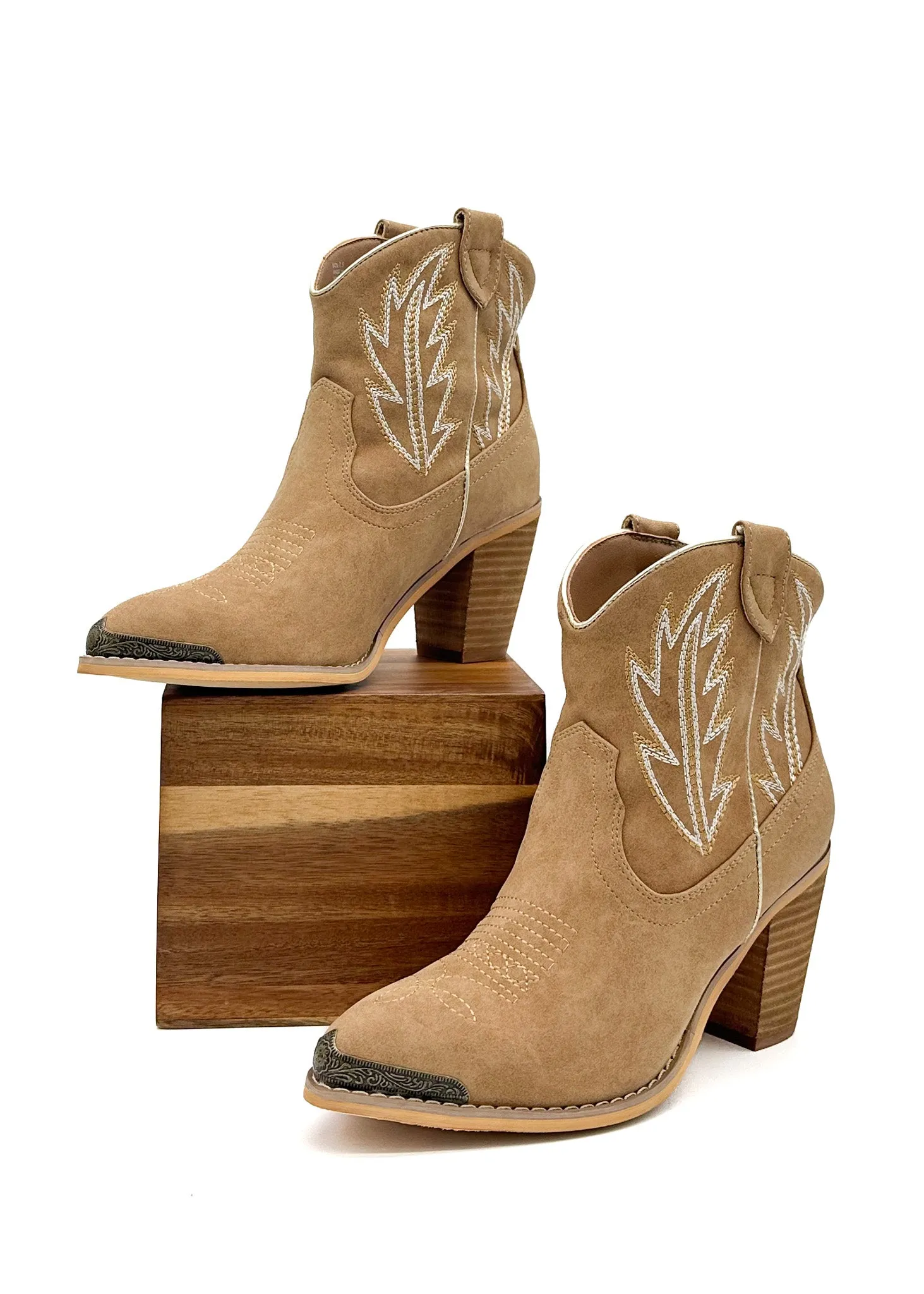 Taylor Ankle Boot in Beige